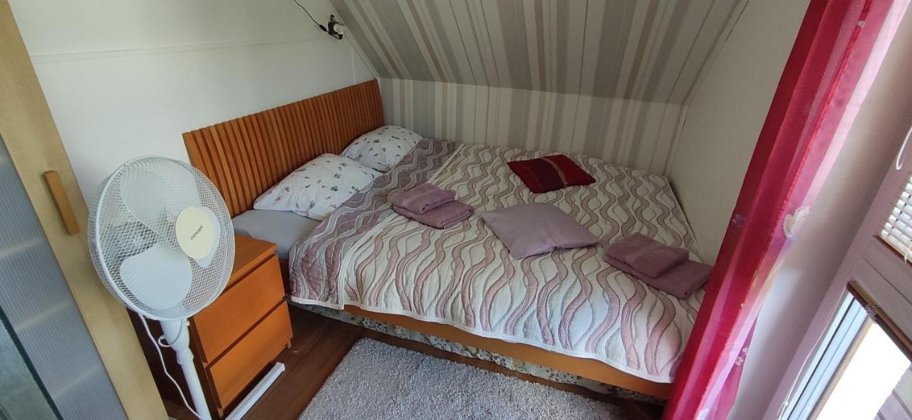 Chata Marecek - V Lesni Osade U Reky Luznice Skalice Exterior photo
